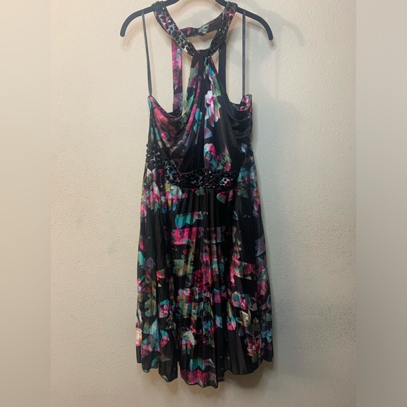 NWT City Chic Pleated Halter Dress. Black Floral Size 20 - Picture 9 of 9